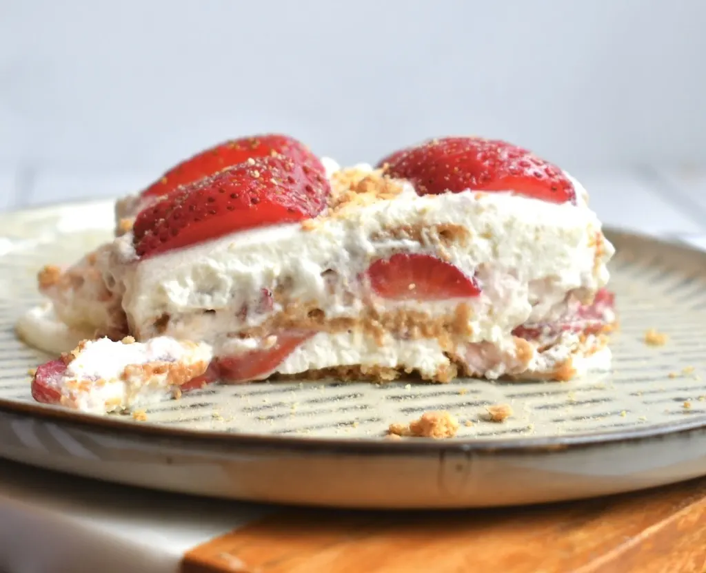 no bake graham strawberry shortcake